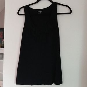 Express M tank with ruffle front